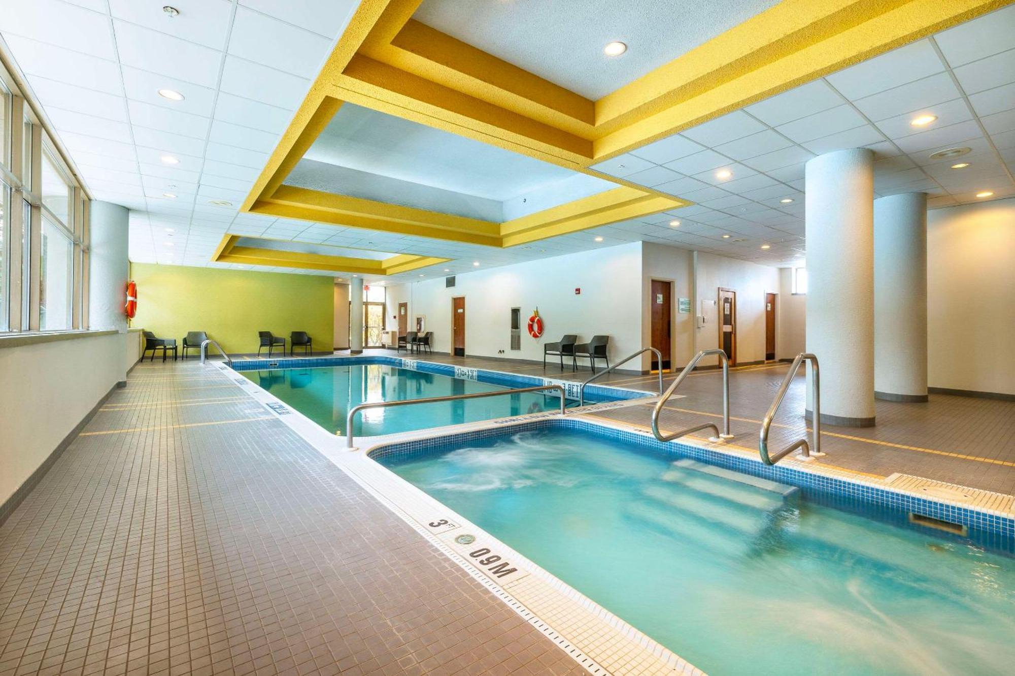 Allure Hotel & Conference Centre, Ascend Hotel Collection Barrie Exteriér fotografie