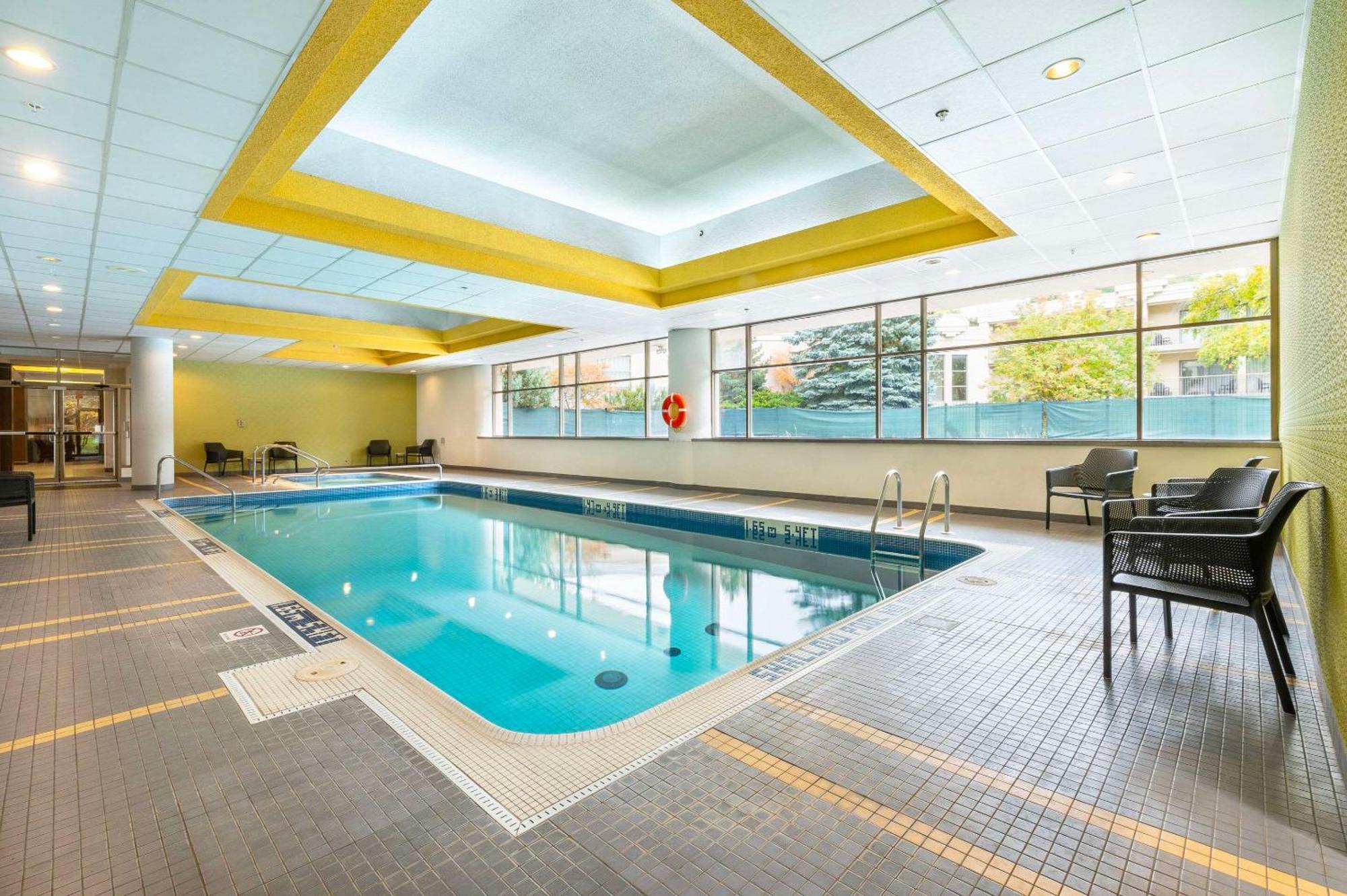 Allure Hotel & Conference Centre, Ascend Hotel Collection Barrie Exteriér fotografie